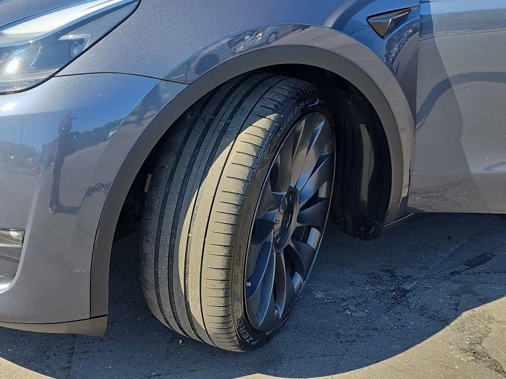 Used 2021 Tesla Model Y Performance image 36