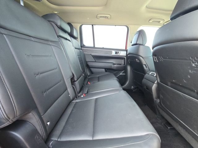 Used 2024 Hyundai Santa Fe Limited image 16