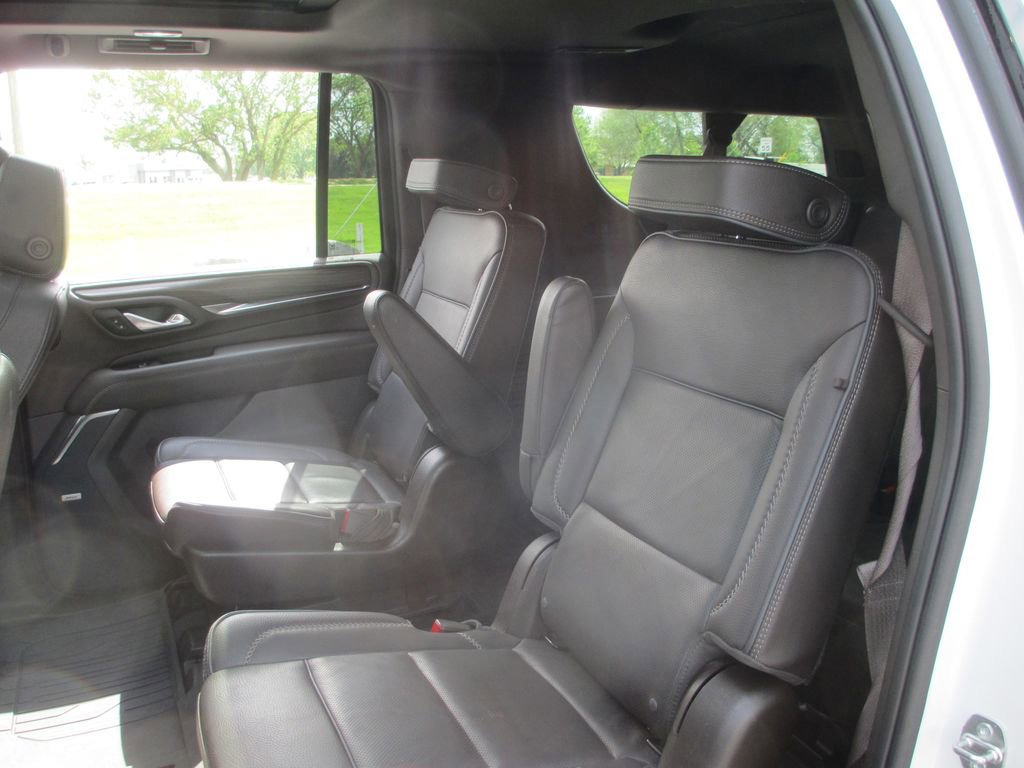Used 2023 GMC Yukon XL Denali image 23