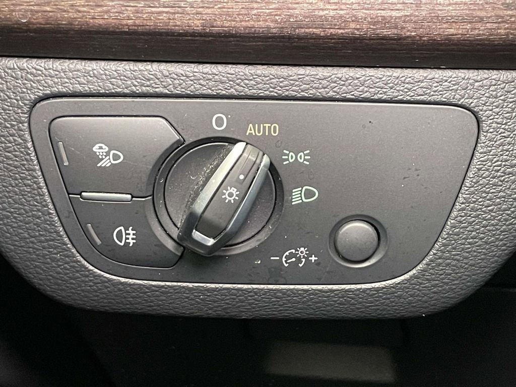 Certified 2023 Audi Q5 2.0T Premium w/ Convenience Package image 37