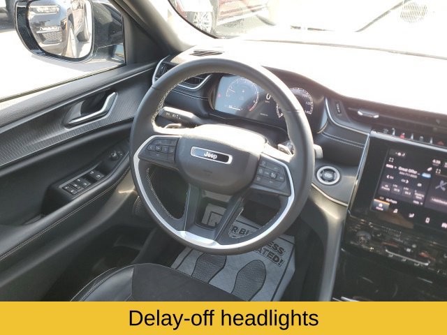Used 2023 Jeep Grand Cherokee L Laredo AWD/4WD image 18