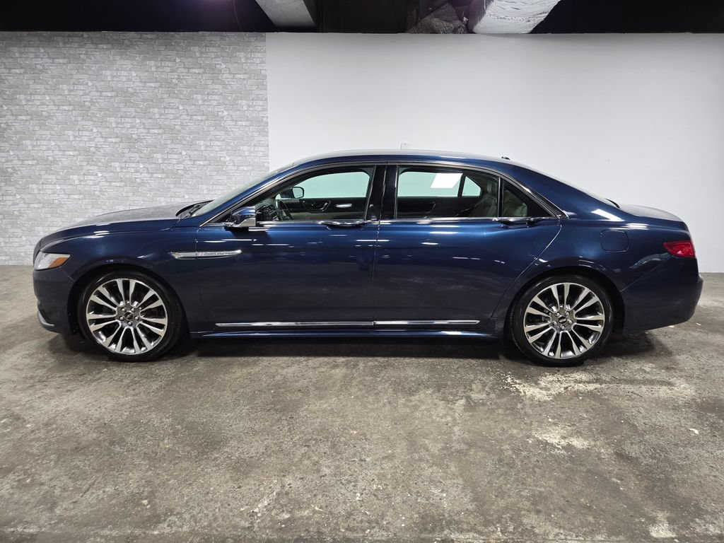 Used 2017 Lincoln Continental Reserve w/ Climate Package AWD/4WD image 2
