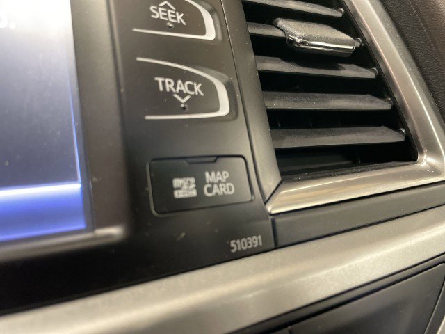 Used 2019 Toyota Highlander Limited Platinum AWD/4WD image 36
