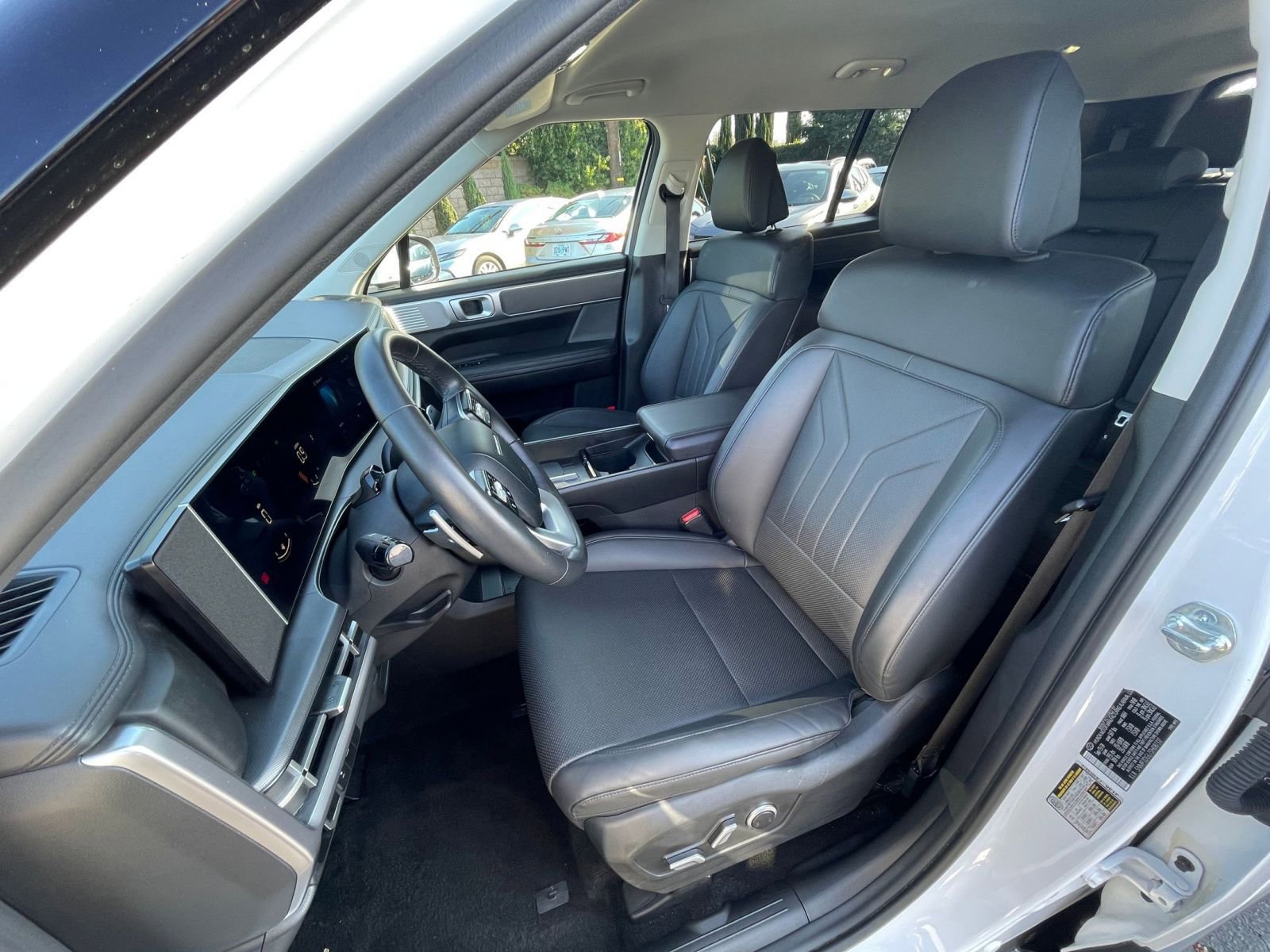 Used 2025 Hyundai Santa Fe SEL image 41