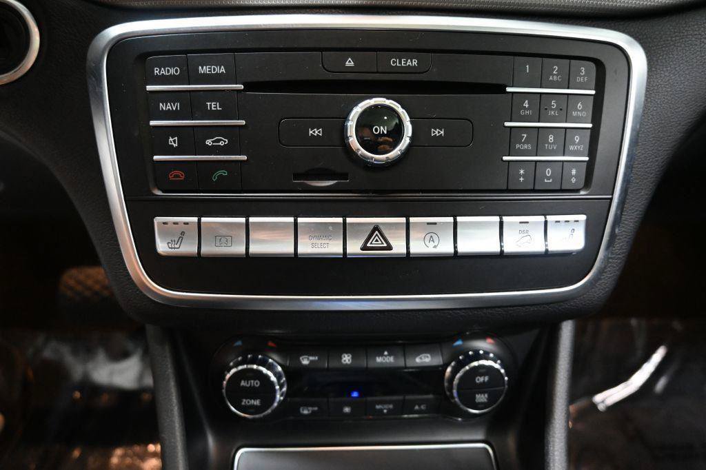 Used 2020 Mercedes-Benz GLA 250 4MATIC w/ Premium Package image 24