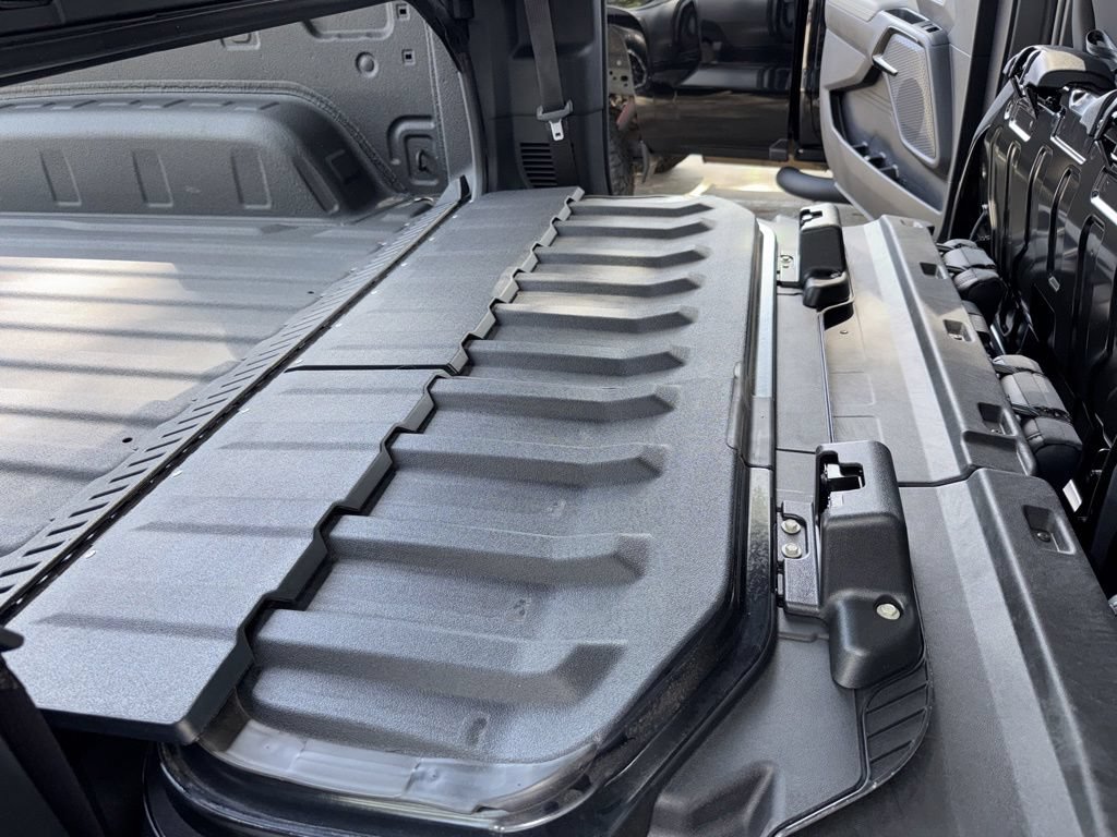 Used 2026 Chevrolet Silverado EV Trail Boss AWD/4WD image 67