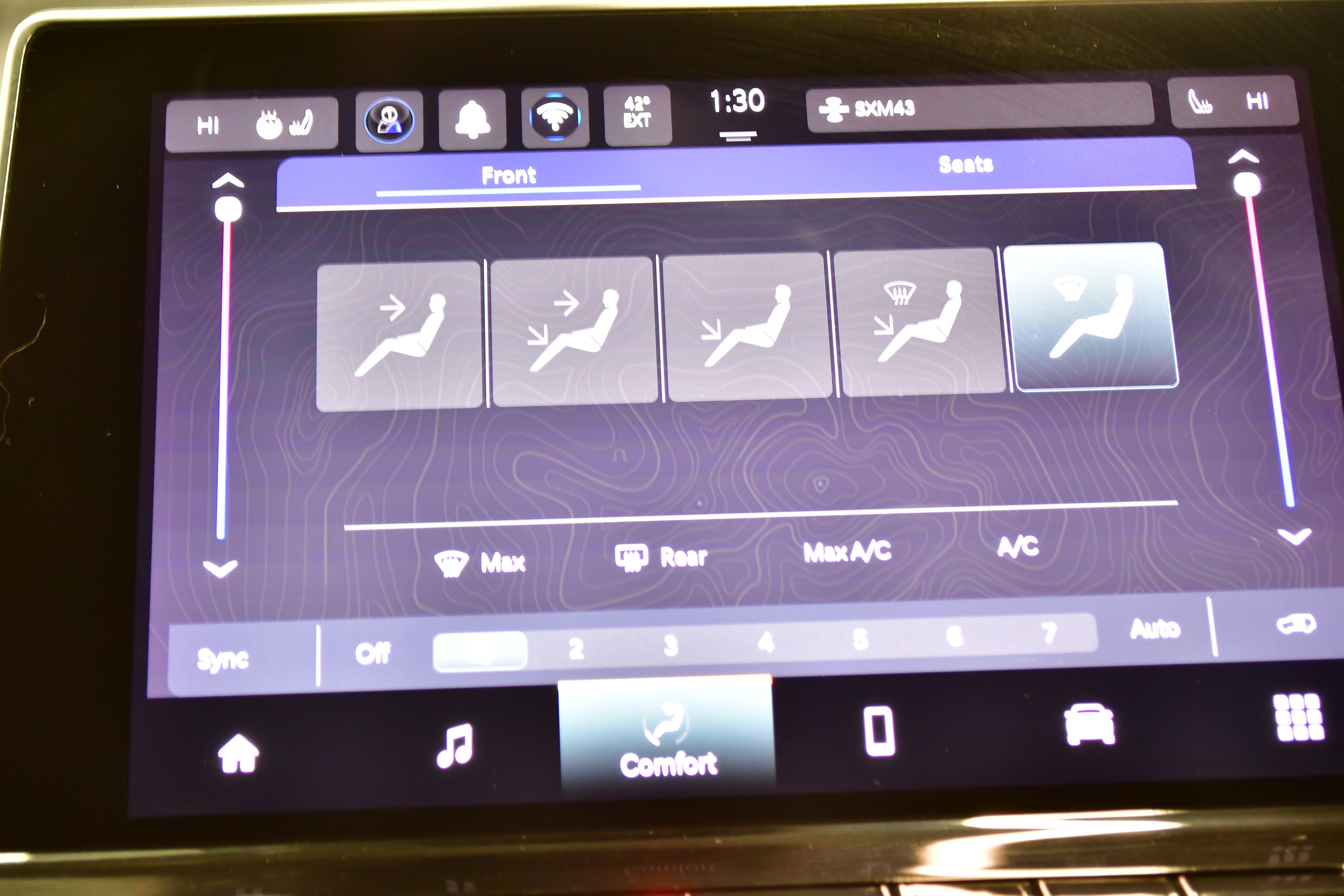 Used 2025 Jeep Compass Limited AWD/4WD image 24