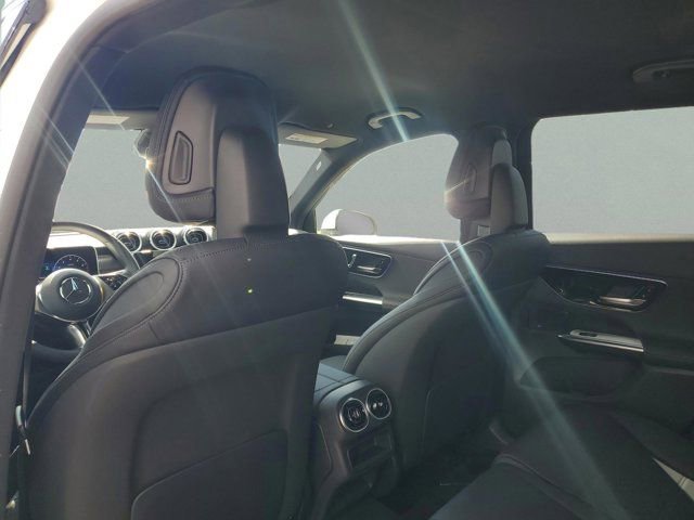 Certified 2025 Mercedes-Benz GLC 300 image 3