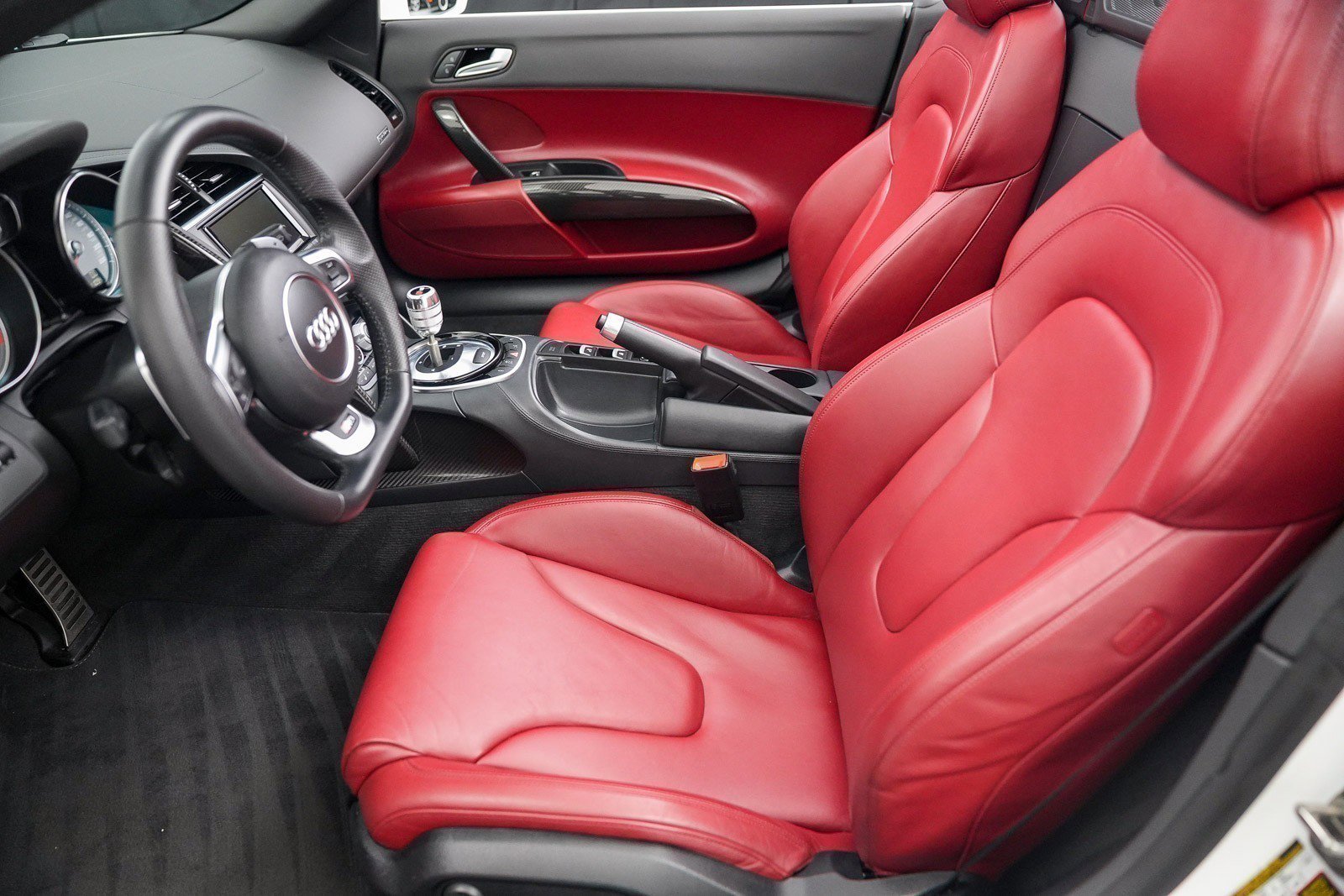 Used 2015 Audi R8 V8 image 34