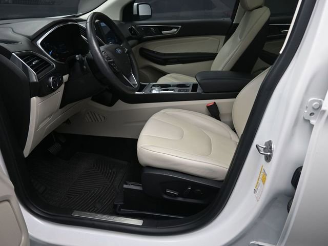 Used 2021 Ford Edge Titanium image 17