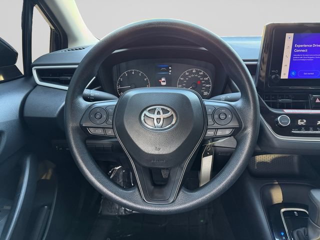 Used 2025 Toyota Corolla LE FWD image 11