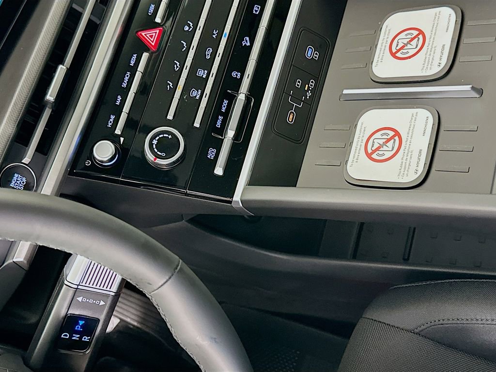 New 2026 Hyundai Santa Fe SE image 14