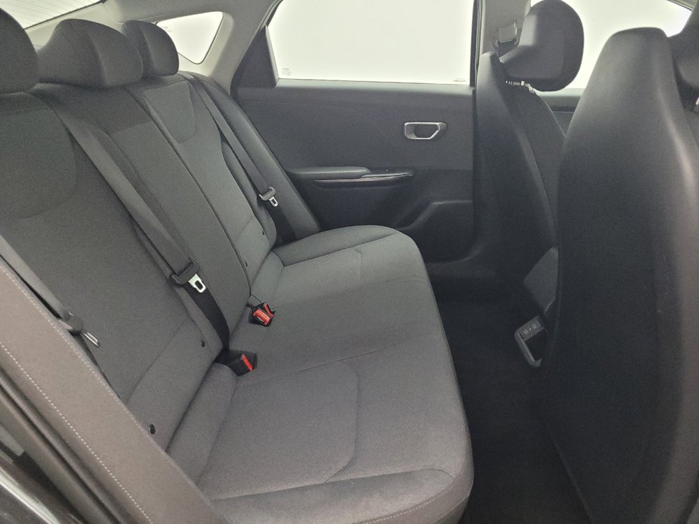 Used 2025 Kia K4 FWD image 19