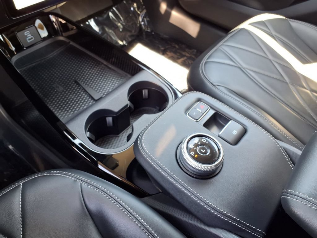Used 2023 Ford Mustang Mach-E Select RWD image 18