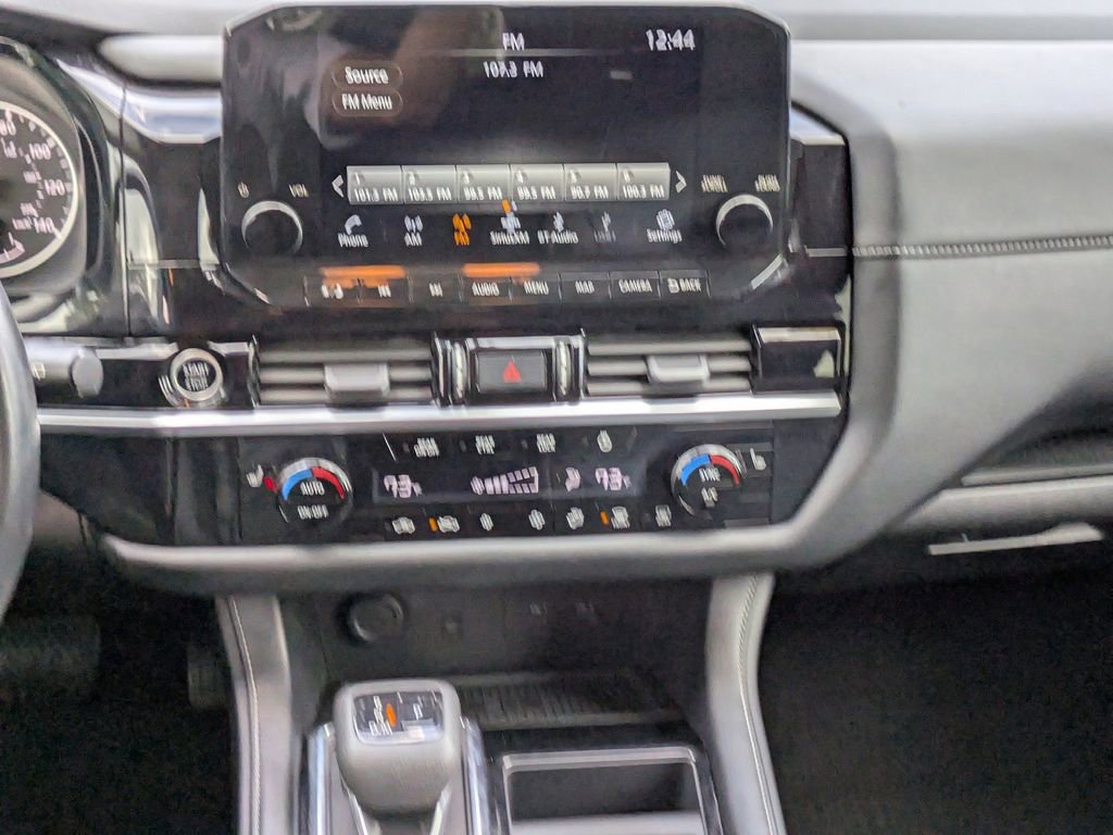 Used 2023 Nissan Pathfinder SL image 19