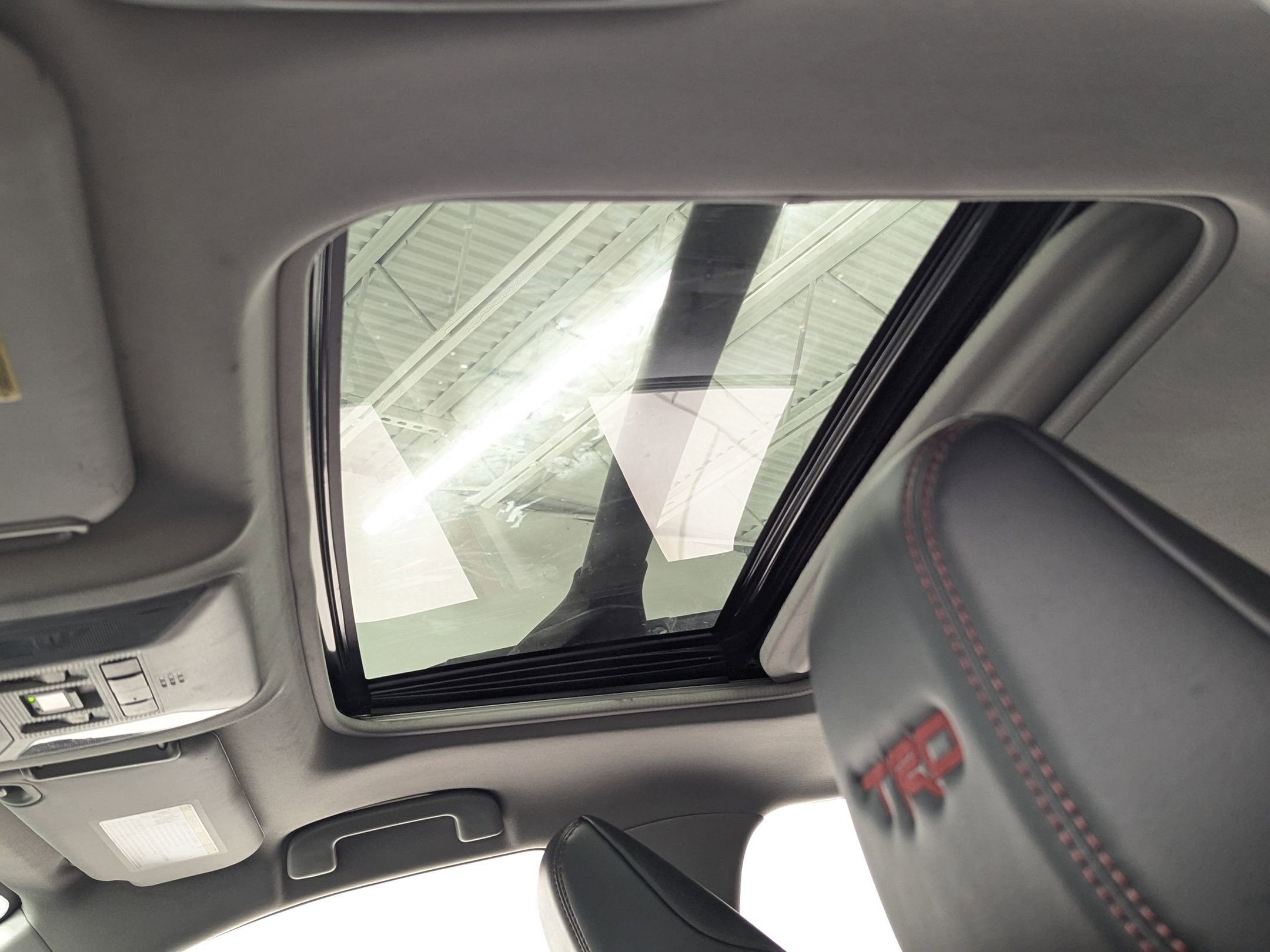 Used 2020 Toyota RAV4 TRD Off-Road image 12