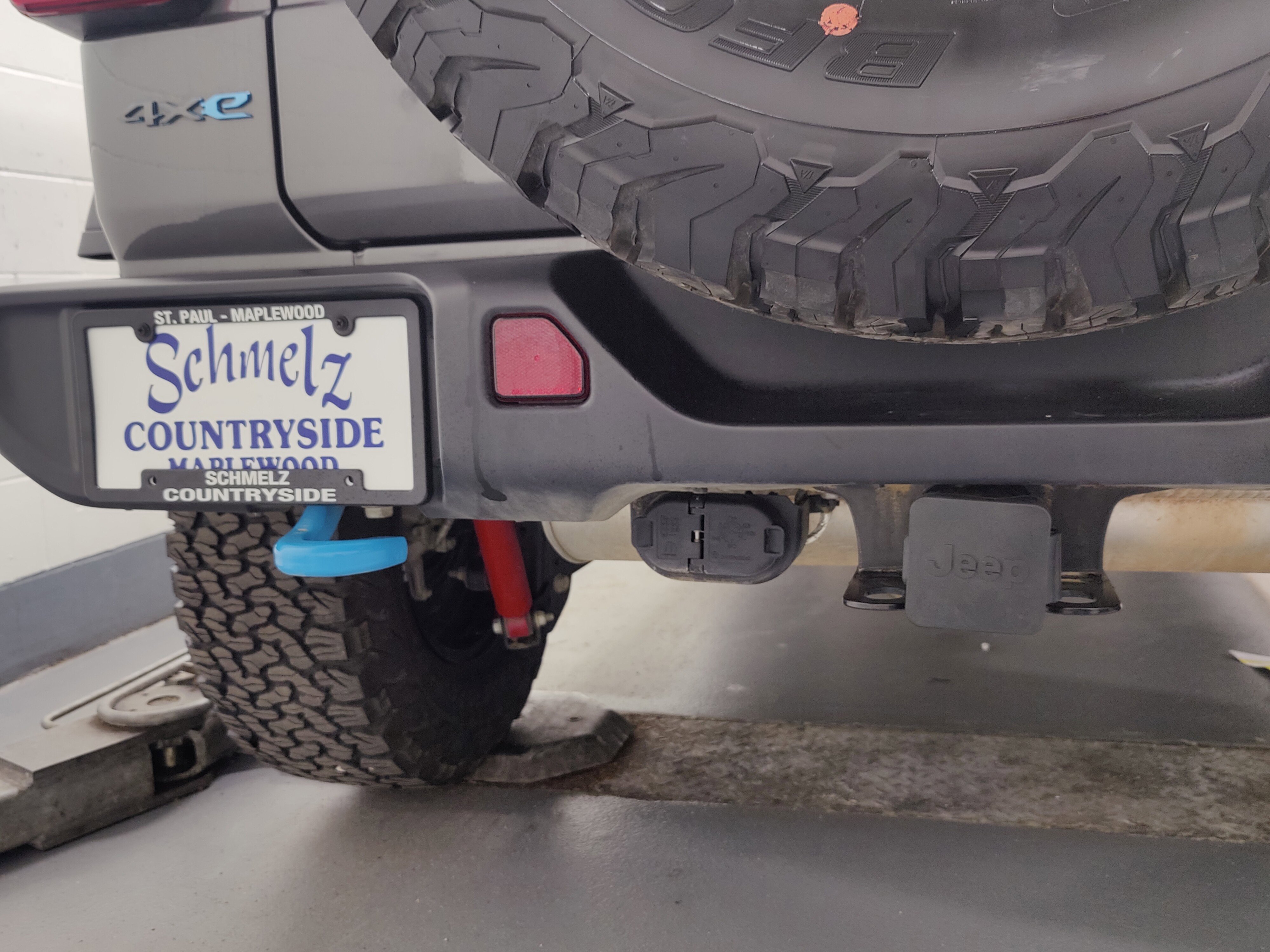 Used 2025 Jeep Wrangler Unlimited Rubicon 4xe w/ Convenience Group image 11