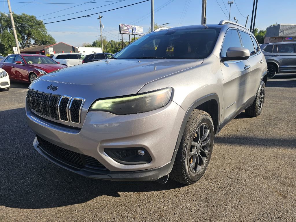 Used 2019 Jeep Cherokee Latitude w/ Popular Appearance Group image 8