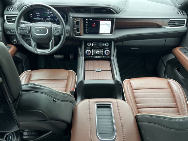 Used 2024 GMC Yukon Denali Ultimate image 9