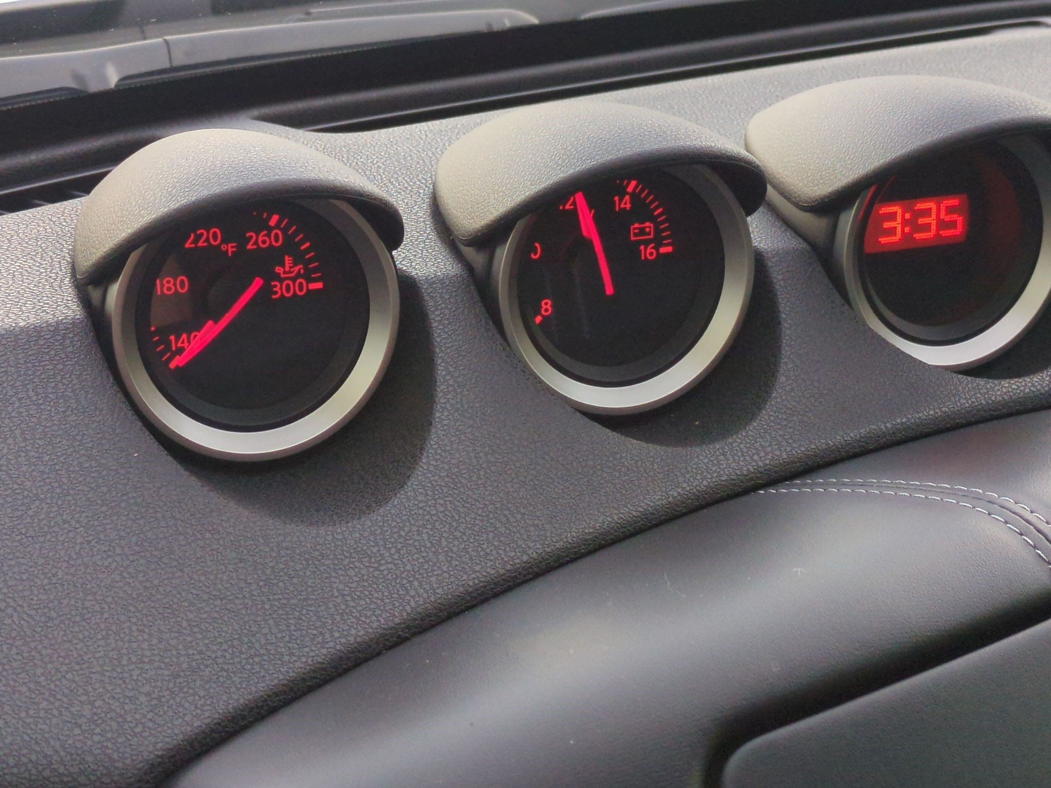 Used 2011 Nissan 370Z Coupe w/ Sport Pkg RWD image 36