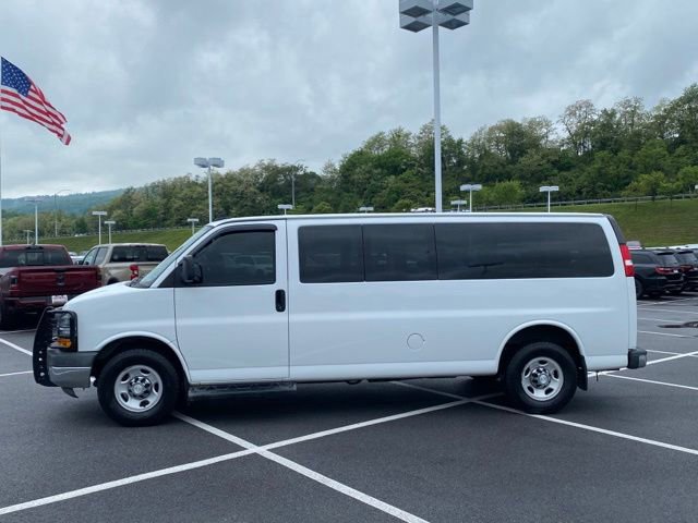 Used 2019 Chevrolet Express 3500 LT w/ LT Preferred Equipment Group RWD image 2
