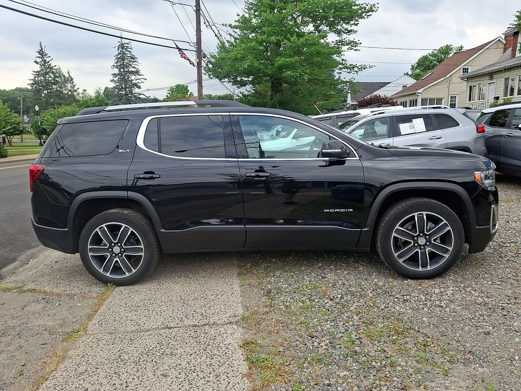 Used 2022 GMC Acadia SLT w/ Technology Package AWD/4WD image 9