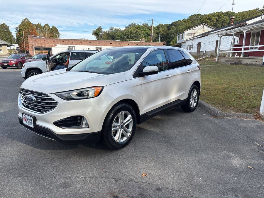 Used 2019 Ford Edge SEL w/ Equipment Group 201A image 4