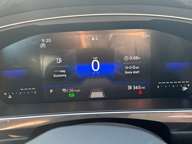 Used 2024 Volkswagen Tiguan SE R-Line image 15