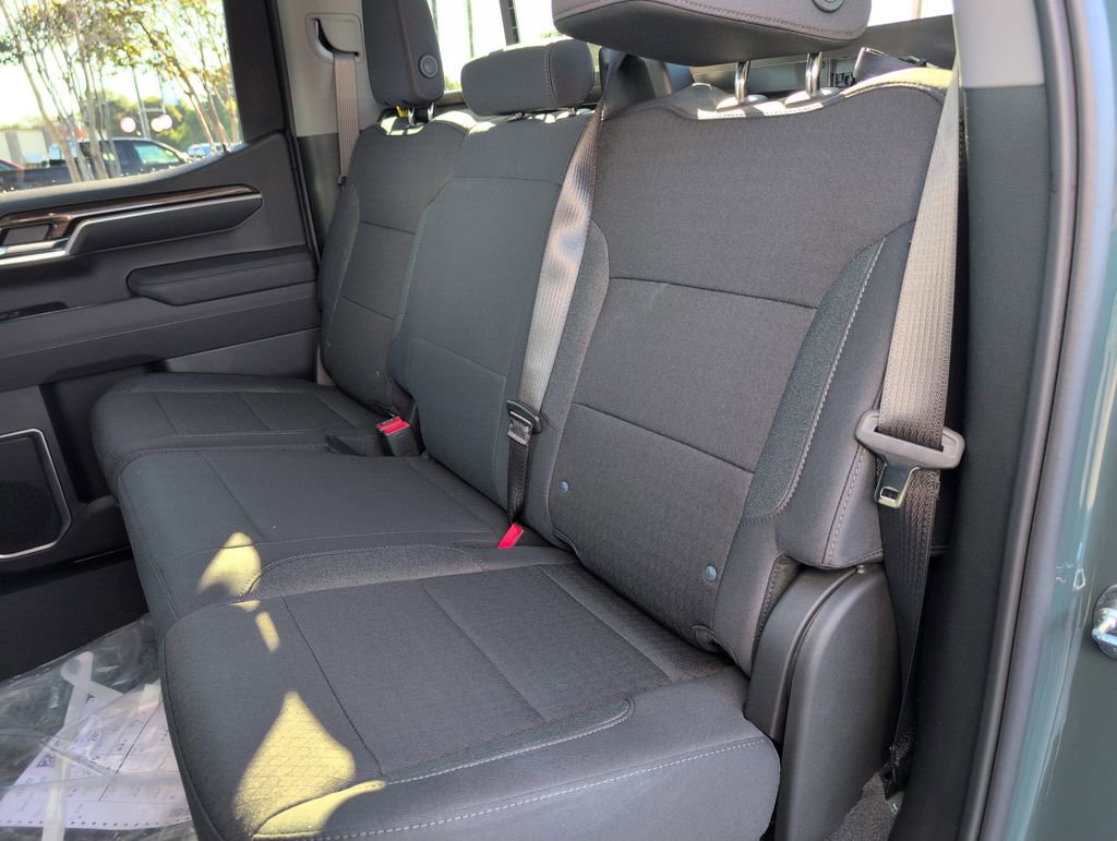 New 2026 Chevrolet Silverado 1500 LT w/ LPO, Dark Essentials Package image 26