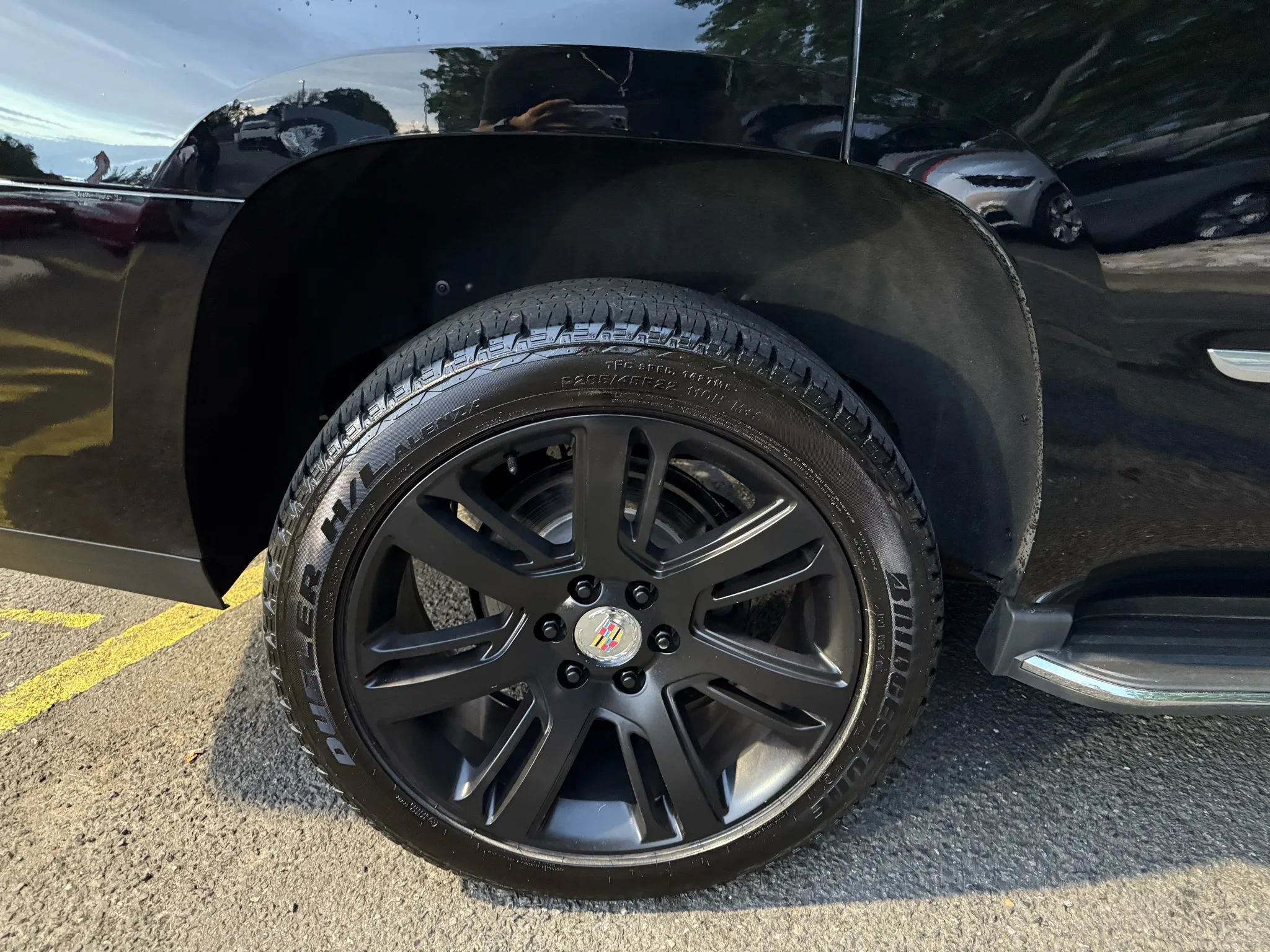 Used 2016 Cadillac Escalade Luxury image 39