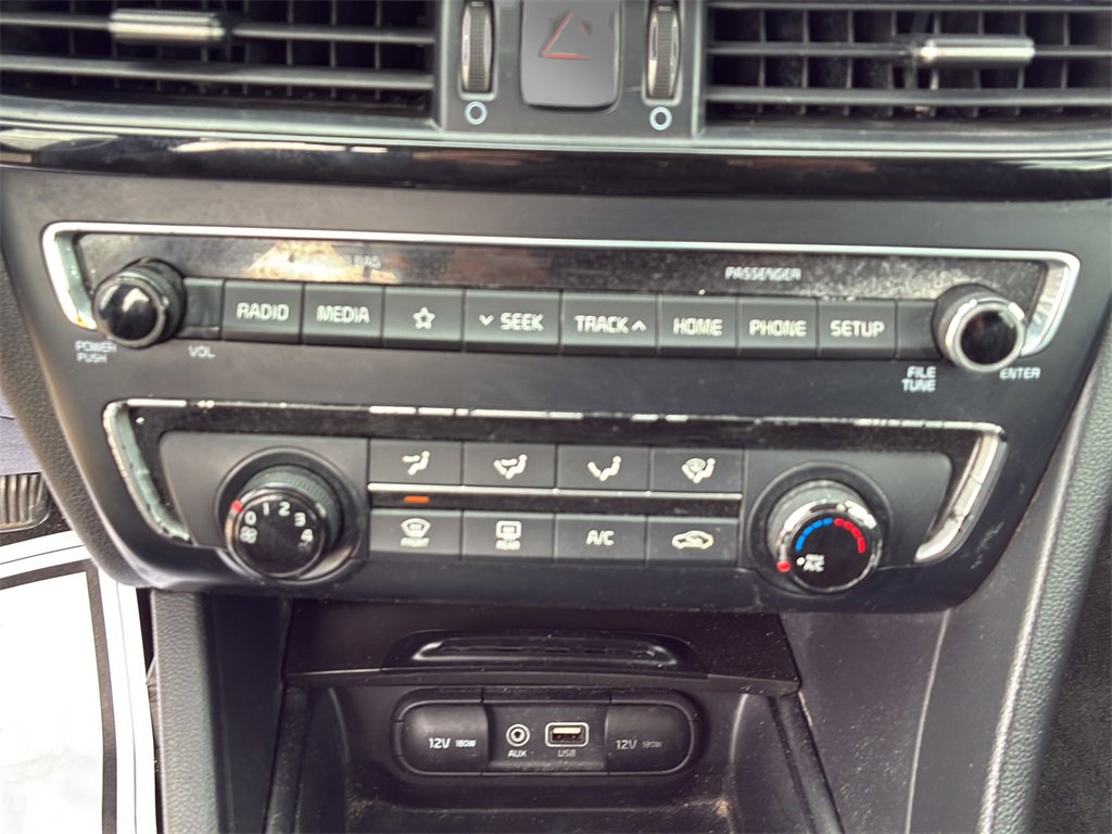 Used 2020 Kia Optima LX image 28