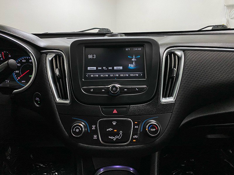 Used 2018 Chevrolet Malibu LT image 19