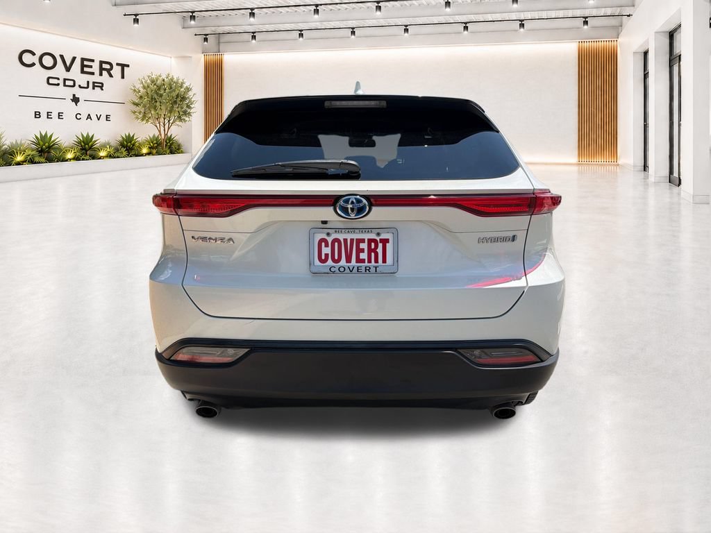 Used 2021 Toyota Venza LE AWD/4WD image 10