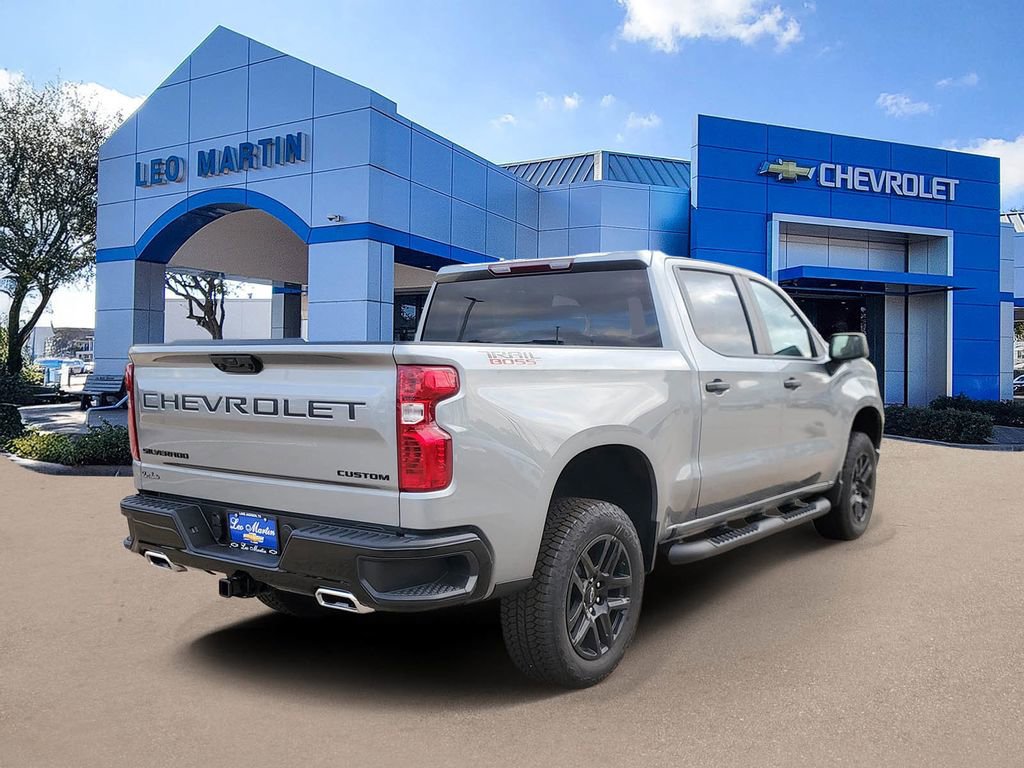 New 2026 Chevrolet Silverado 1500 Custom Trail Boss w/ LPO, Dark Essentials Package image 3