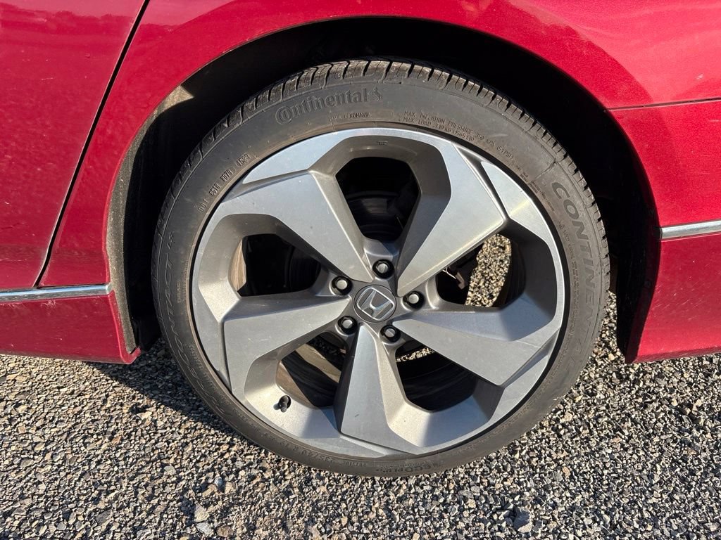 Used 2018 Honda Accord Touring image 7