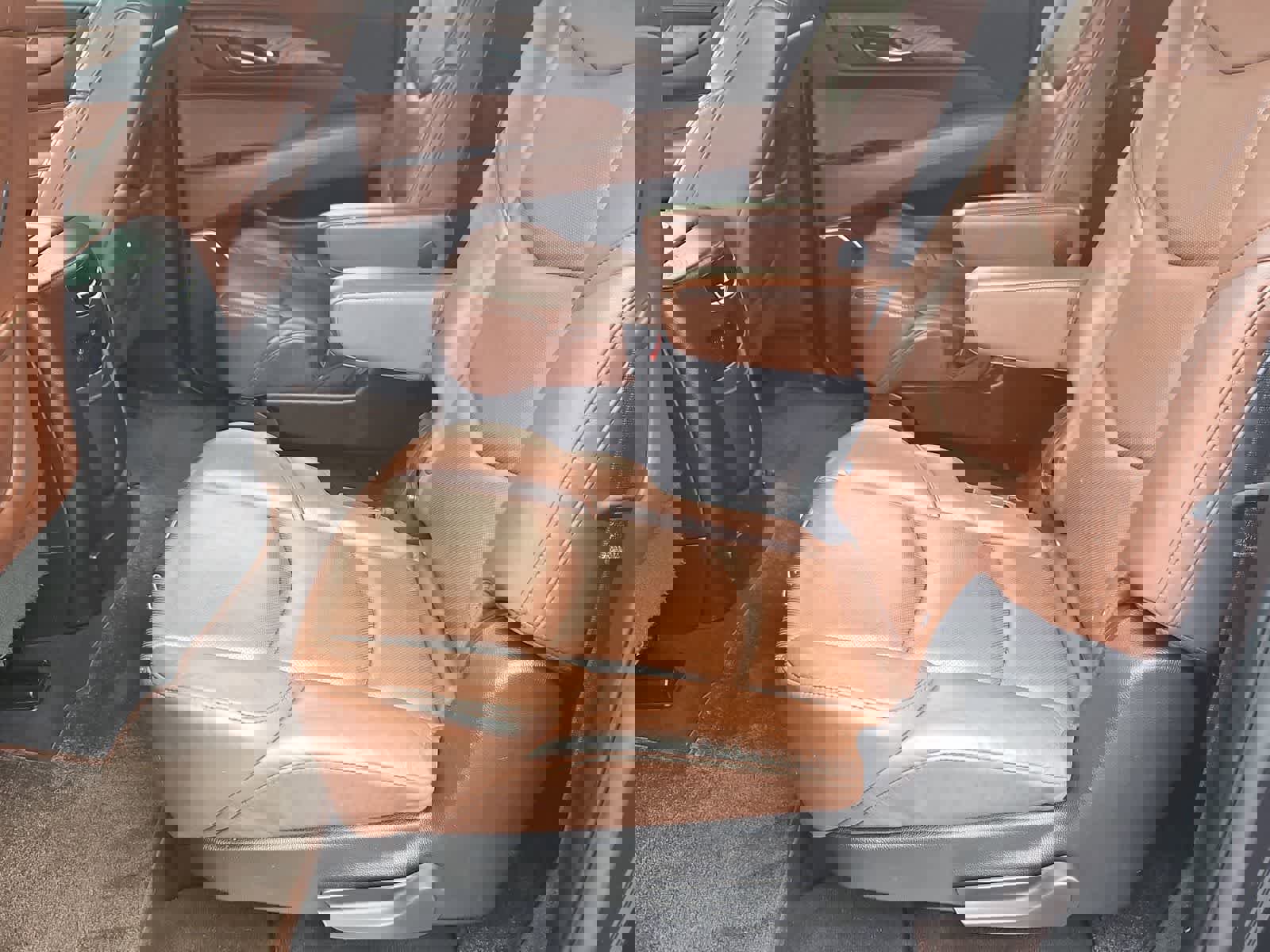 Used 2018 Cadillac Escalade ESV Premium Luxury image 20