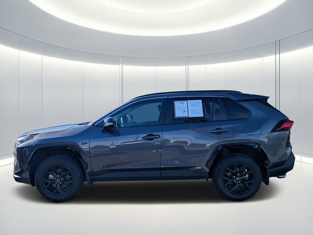 Used 2024 Toyota RAV4 XLE AWD/4WD image 7