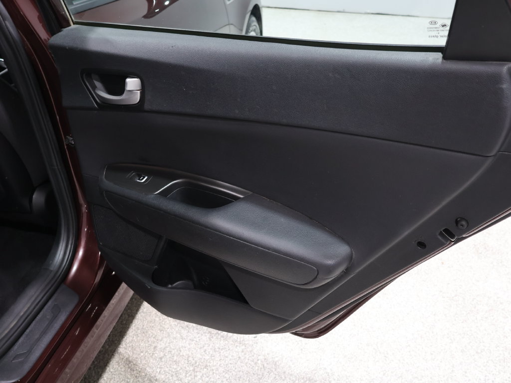 Used 2017 Kia Optima LX FWD image 20