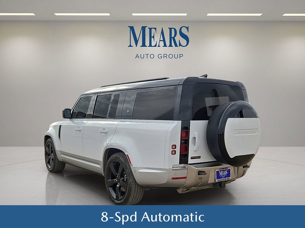 Used 2023 Land Rover Defender 130 First Edition image 4