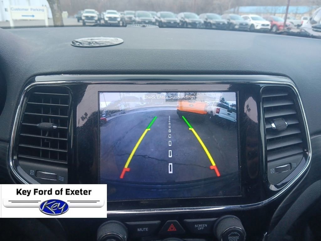 Used 2019 Jeep Grand Cherokee Altitude image 42