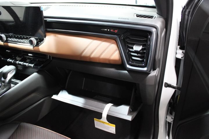 New 2026 GMC Canyon AT4 w/ Technology Plus Package AWD/4WD image 28
