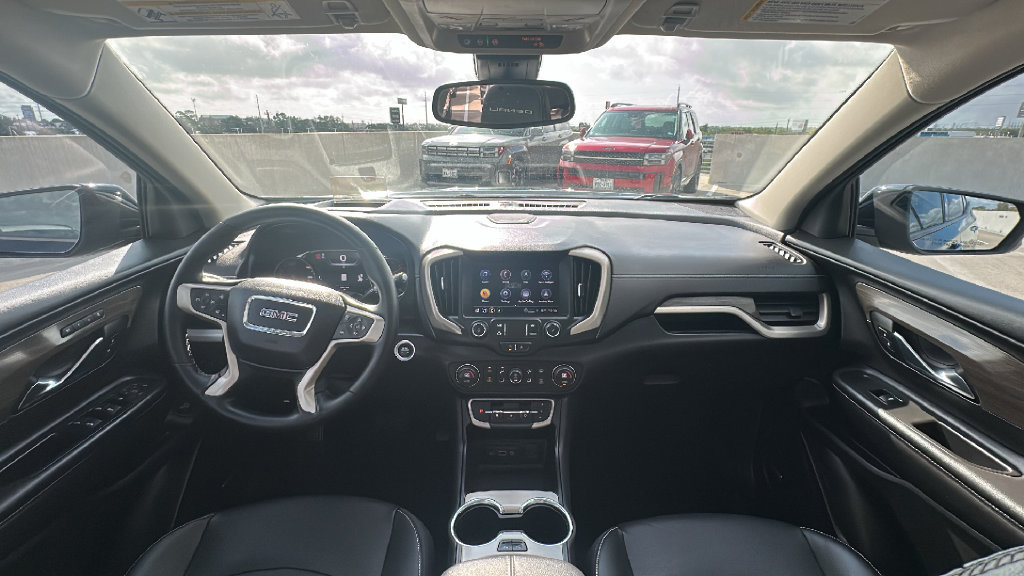 Used 2024 GMC Terrain Denali w/ Black Diamond Edition AWD/4WD image 22