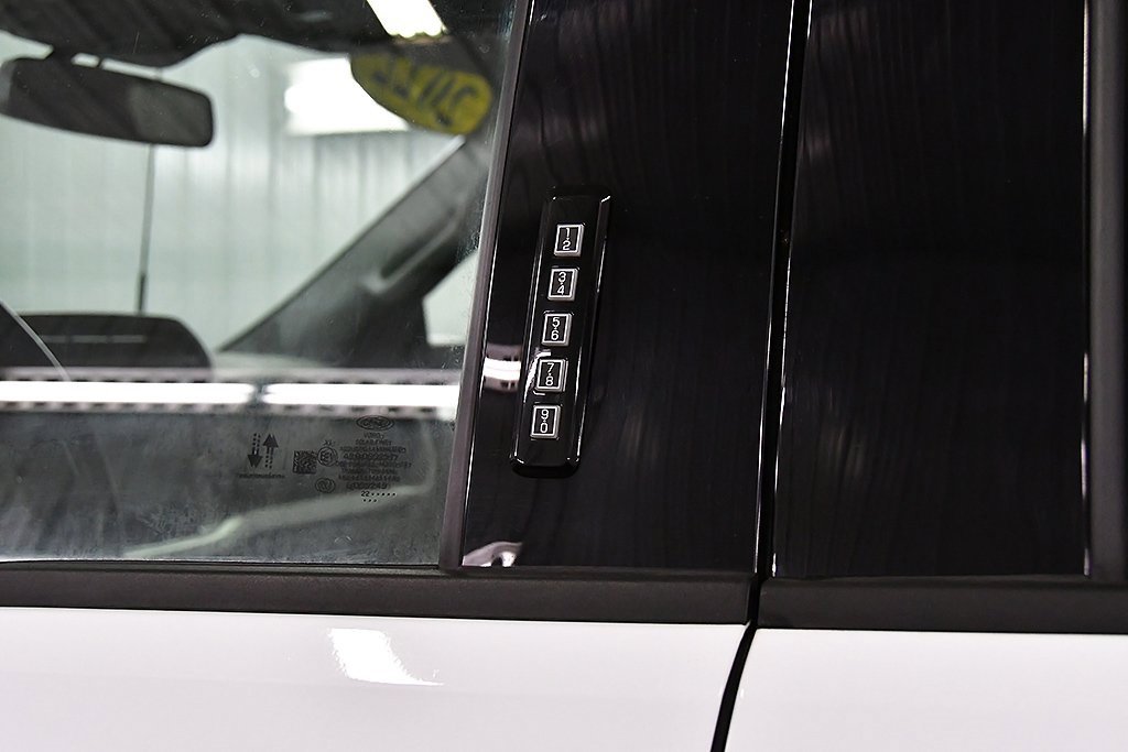 Used 2022 Ford F150 XLT w/ Equipment Group 302A High image 17