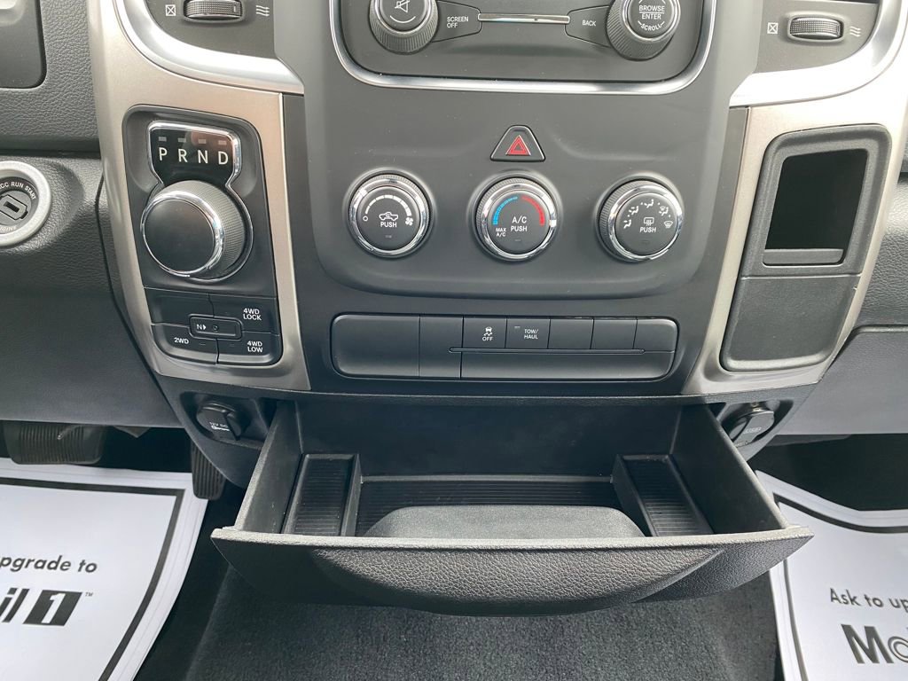 Used 2020 RAM 1500 Classic SLT image 18