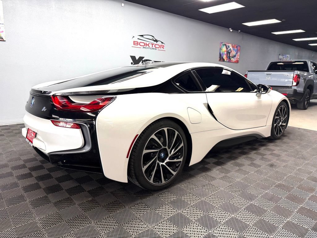 Used 2015 BMW i8 AWD/4WD image 15