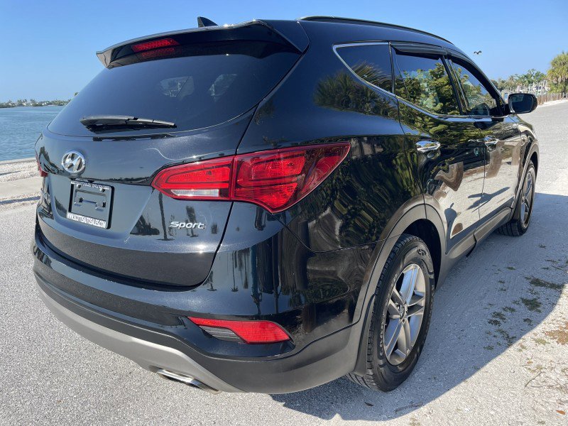 Used 2017 Hyundai Santa Fe Sport FWD image 6