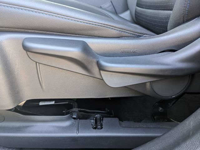 Used 2025 Chevrolet Trax LT FWD image 13