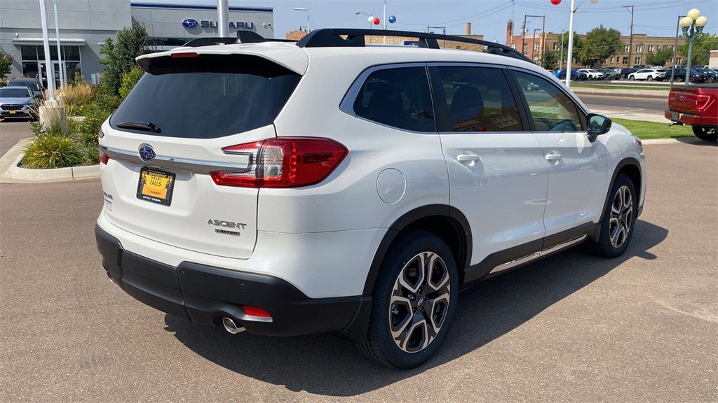 New 2025 Subaru Ascent Limited image 5