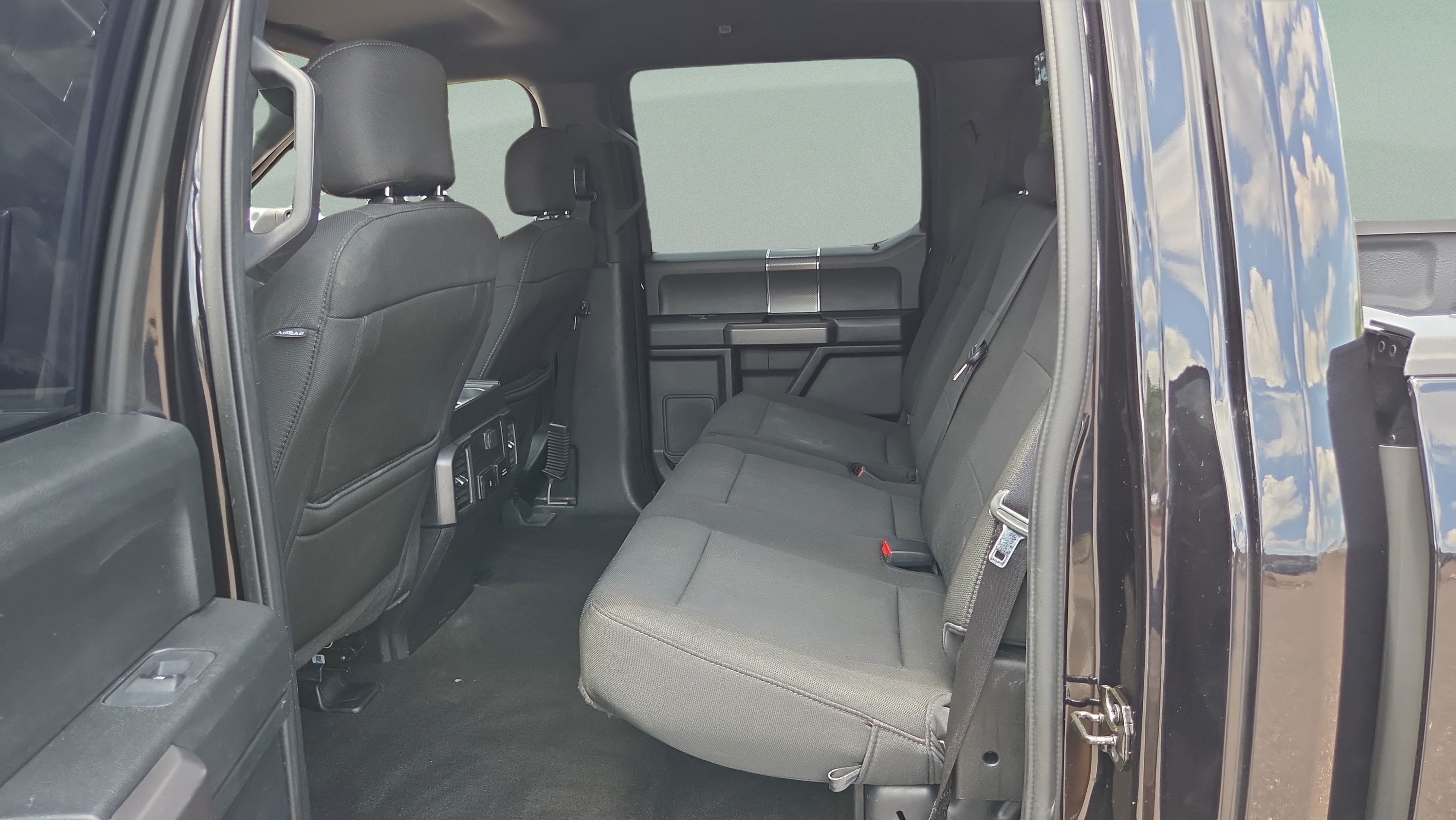 Used 2020 Ford F150 XLT w/ Equipment Group 302A Luxury RWD image 10