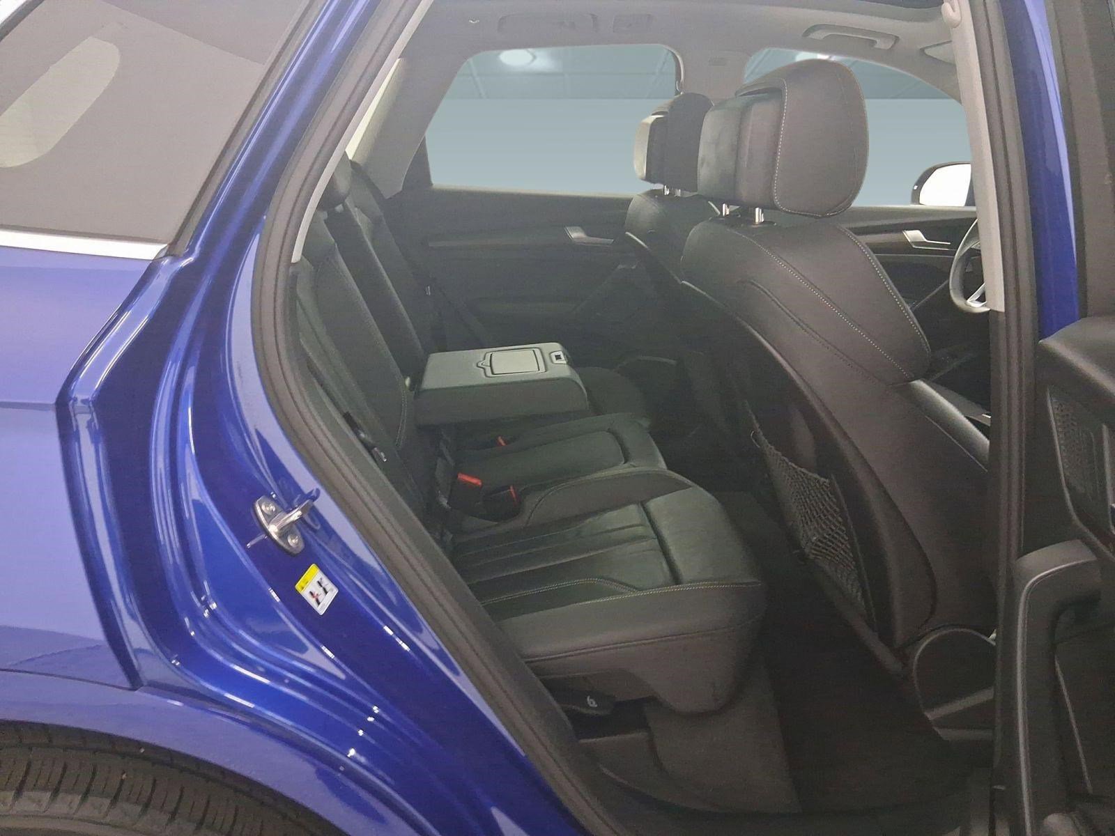 Used 2024 Audi Q5 e Premium Plus w/ Premium Plus Package image 30